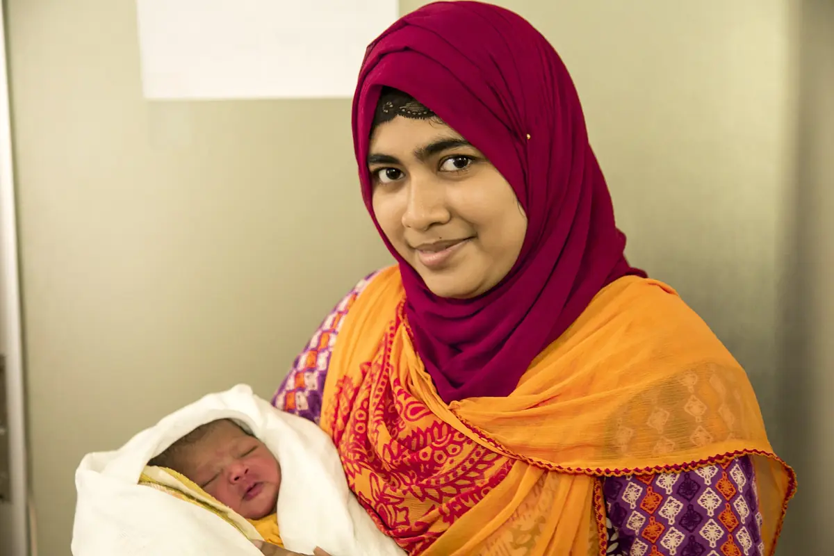 Tania is a midwife for UNFPA in Kutapalong refugee camp. Every day around 30 women come to the clinic for check-ups